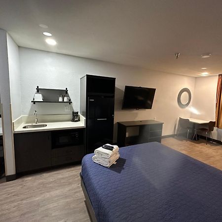 Pinetop Studio Suites Buitenkant foto
