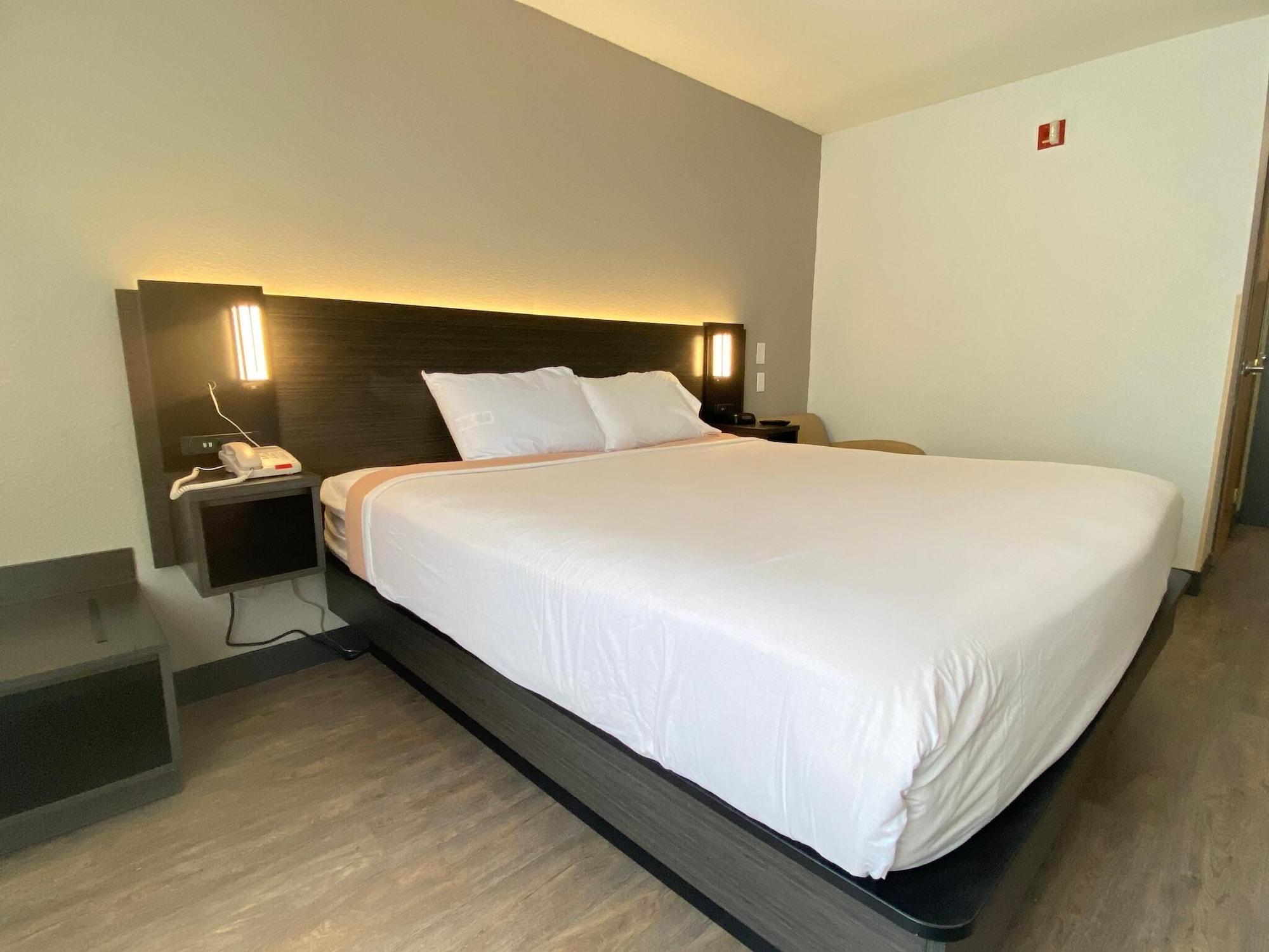 Pinetop Studio Suites Buitenkant foto