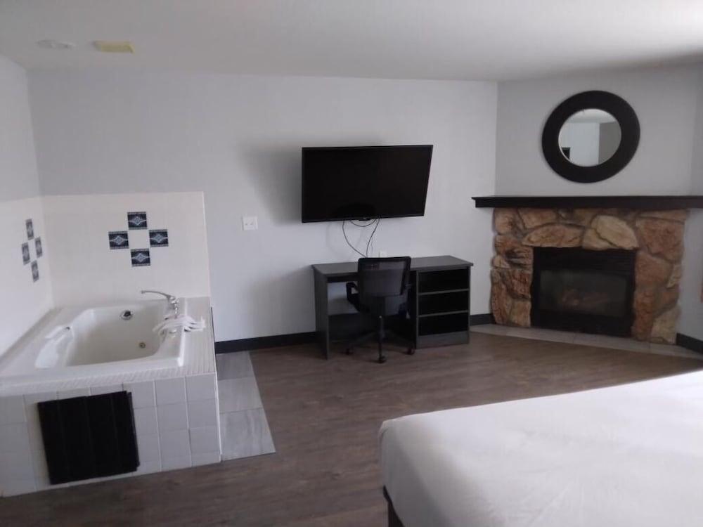 Pinetop Studio Suites Buitenkant foto
