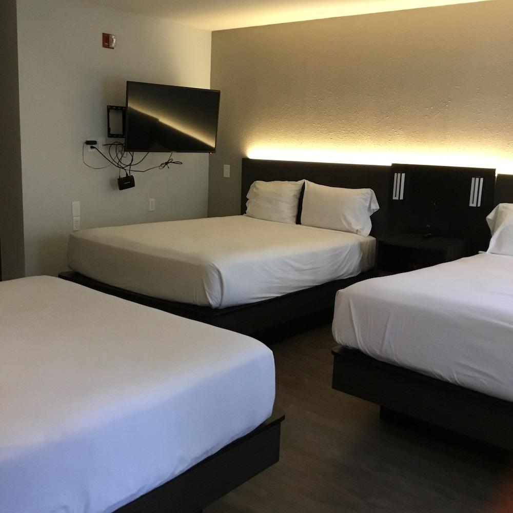 Pinetop Studio Suites Buitenkant foto