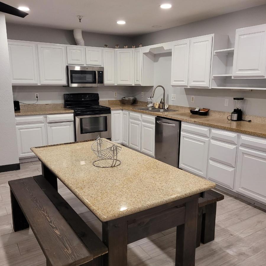 Pinetop Studio Suites Buitenkant foto