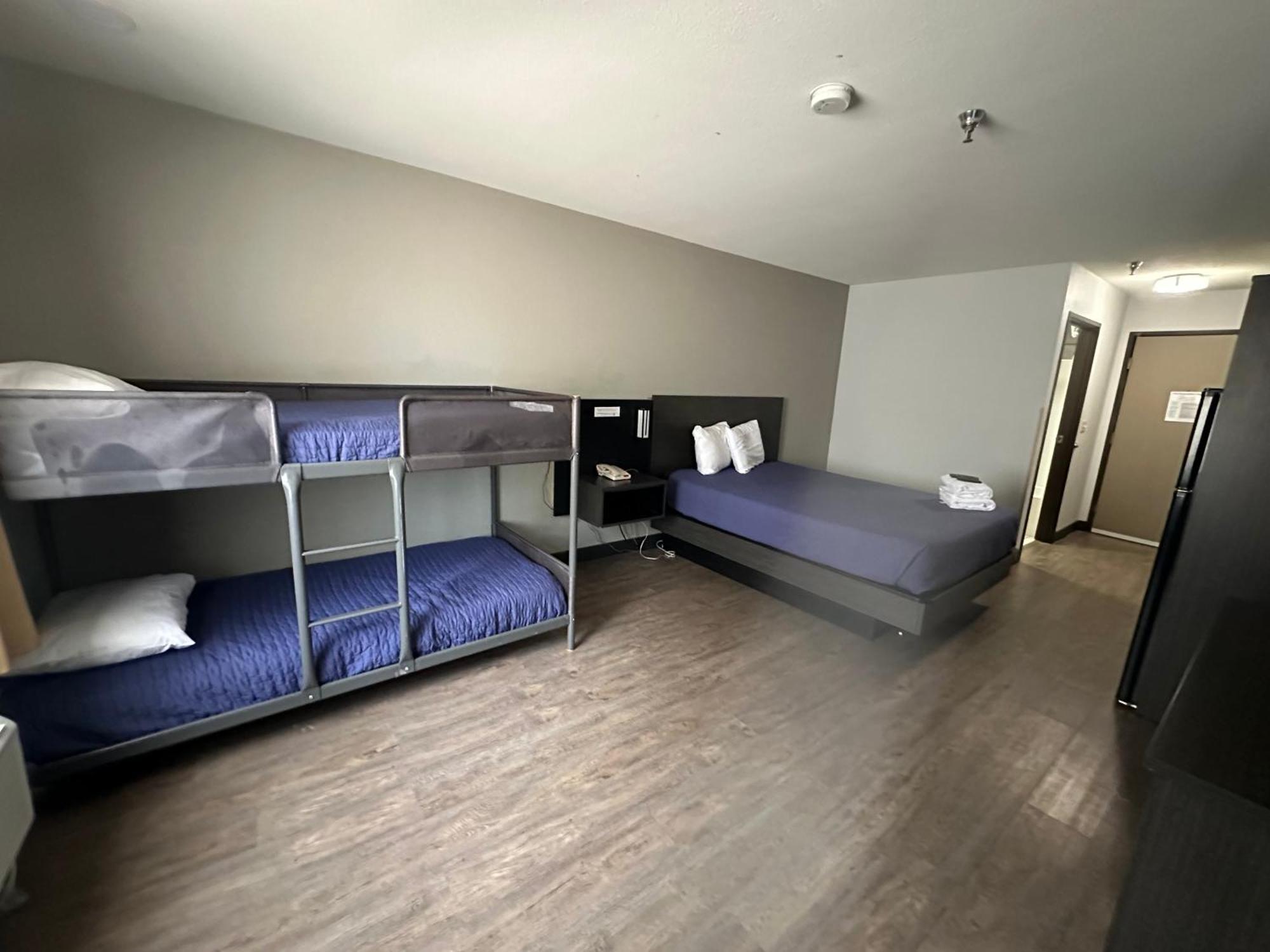 Pinetop Studio Suites Buitenkant foto