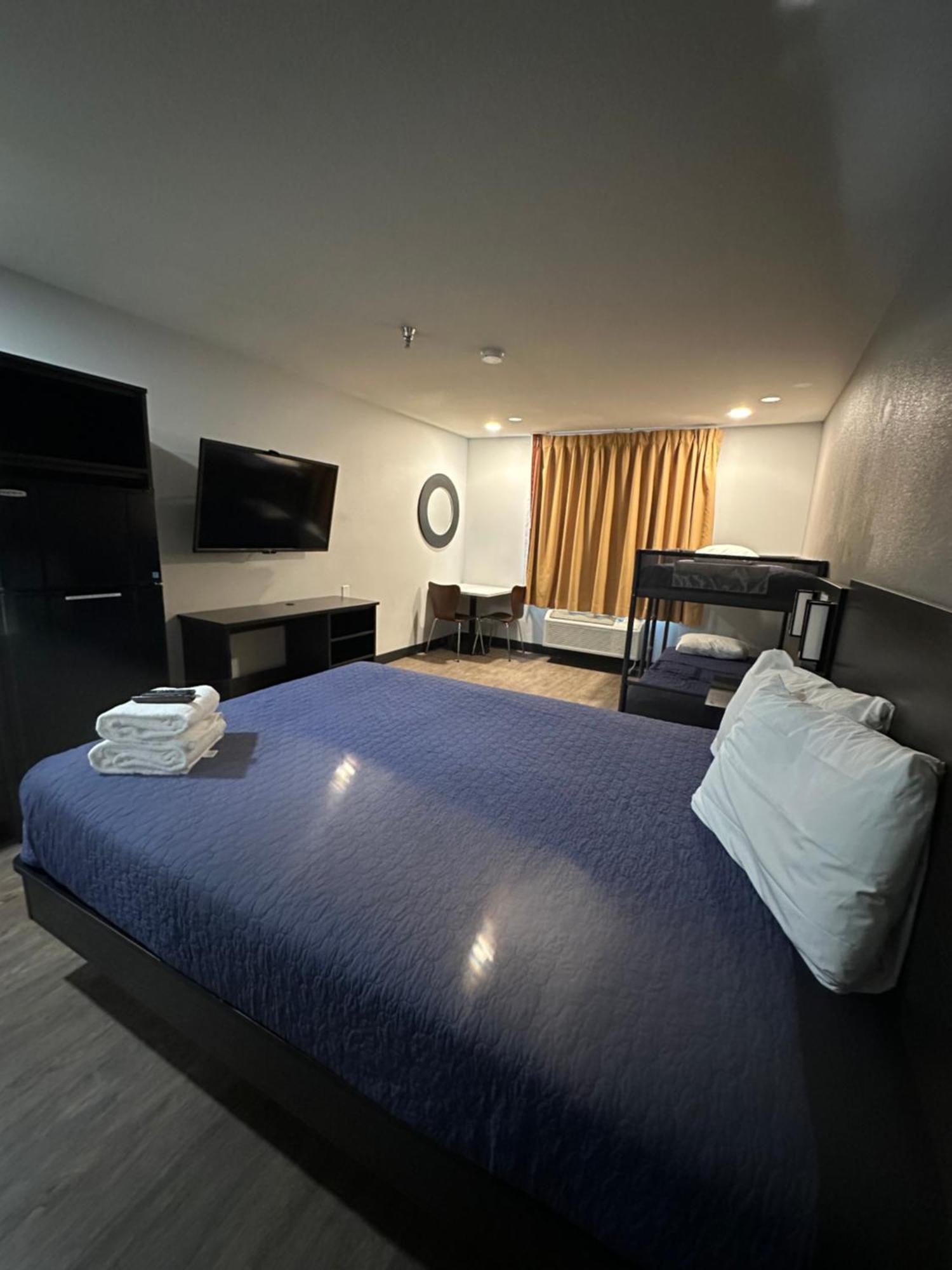 Pinetop Studio Suites Buitenkant foto